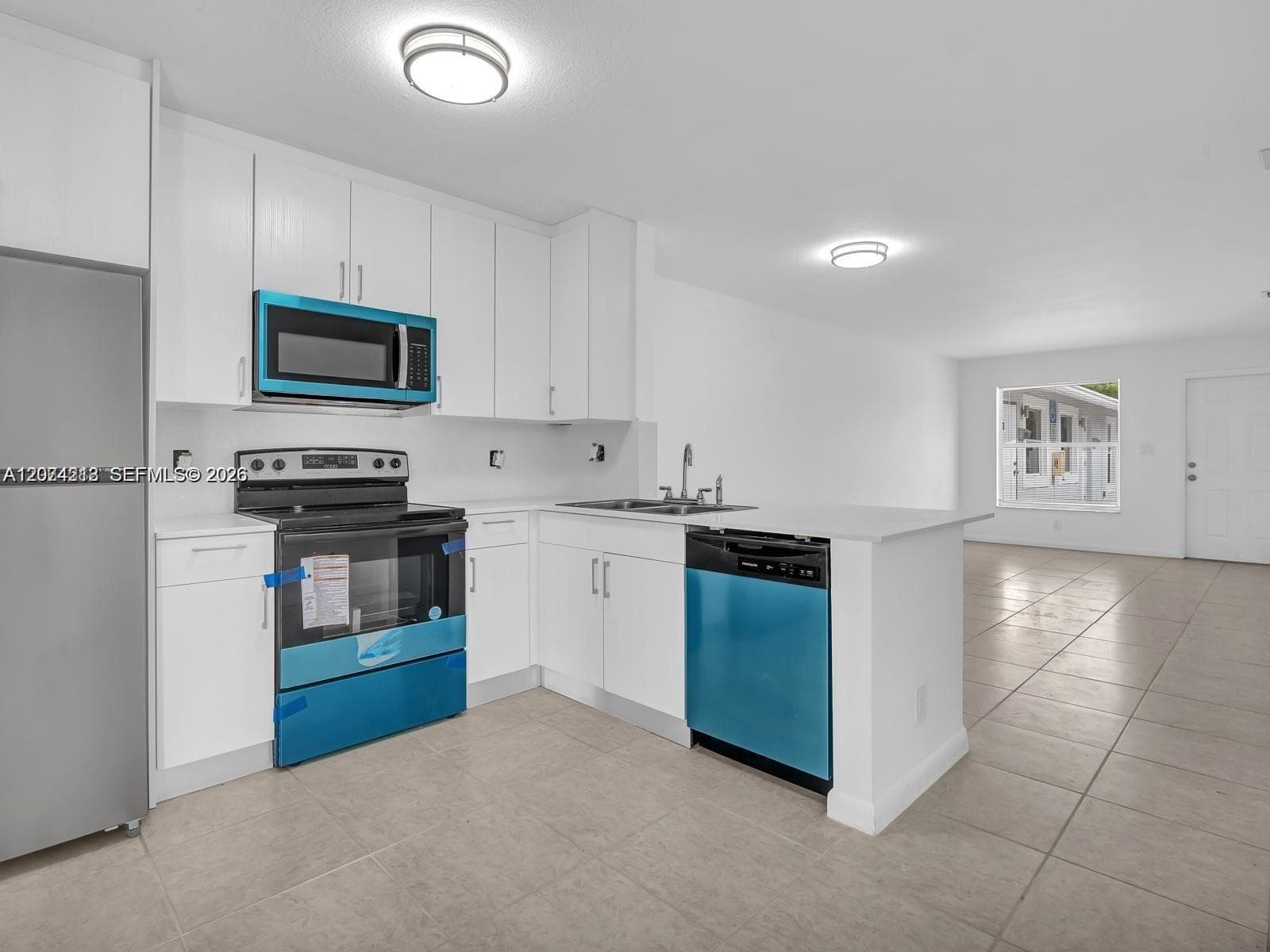 241 NW 40th St # 3, Oakland Park, FL 33309 — zdjęcie 2