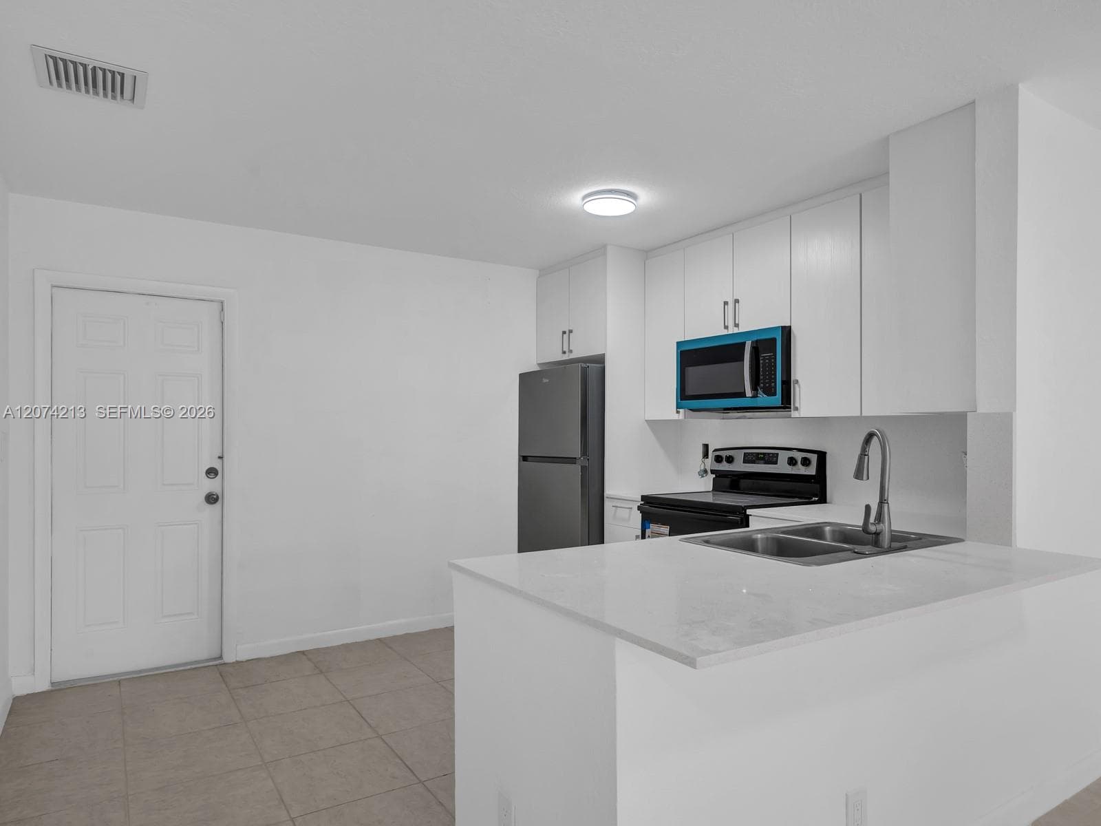 241 NW 40th St # 3, Oakland Park, FL 33309 — zdjęcie 4