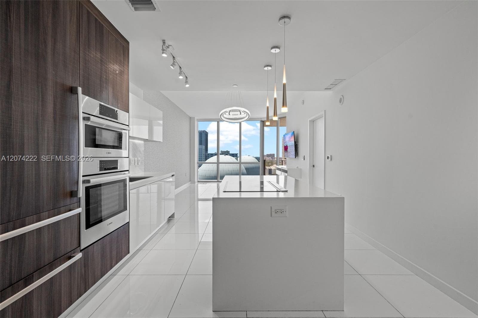 851 NE 1st Ave # 1506, Miami, FL 33132 — zdjęcie 5