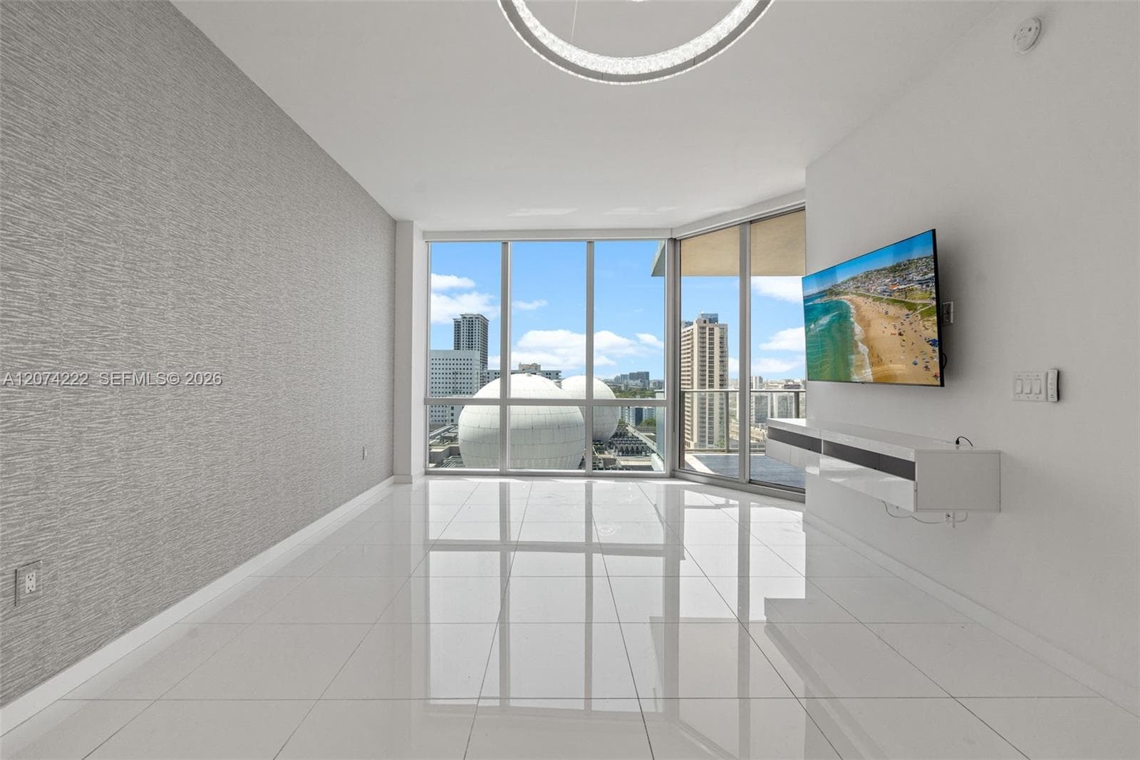 851 NE 1st Ave # 1506, Miami, FL 33132 — zdjęcie 4