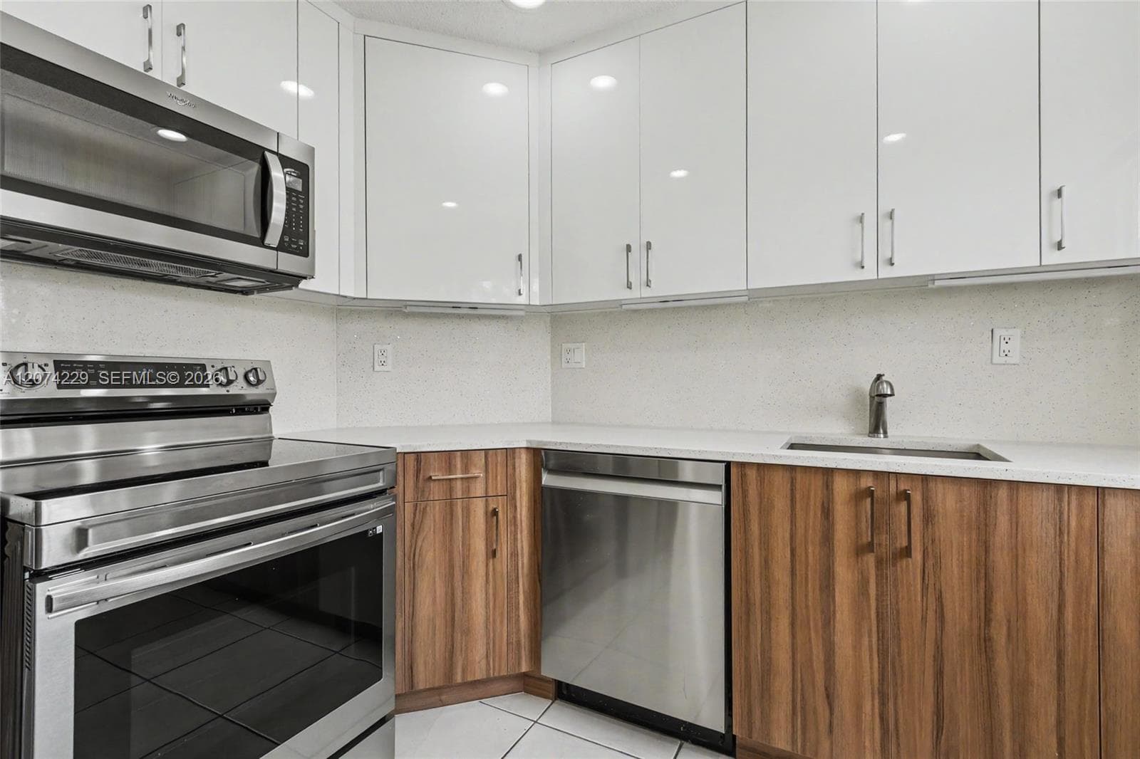 5118 NW 115th Ct, Doral, FL 33178 — zdjęcie 5