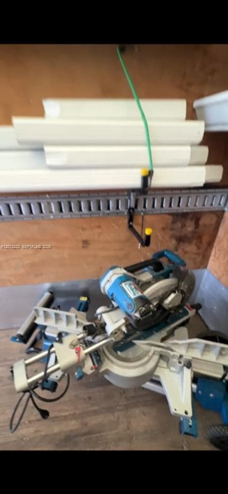 INSTALLER/KITCHEN/DOORS/GUTTER BUSINESS, Miami FL 33186 — zdjęcie 2