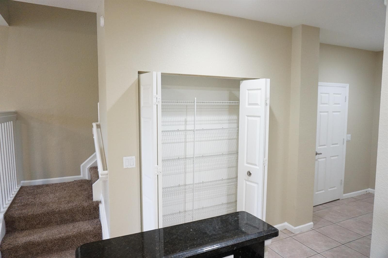 2026 Nassau Drive, Riviera Beach, FL 33404 — zdjęcie 5