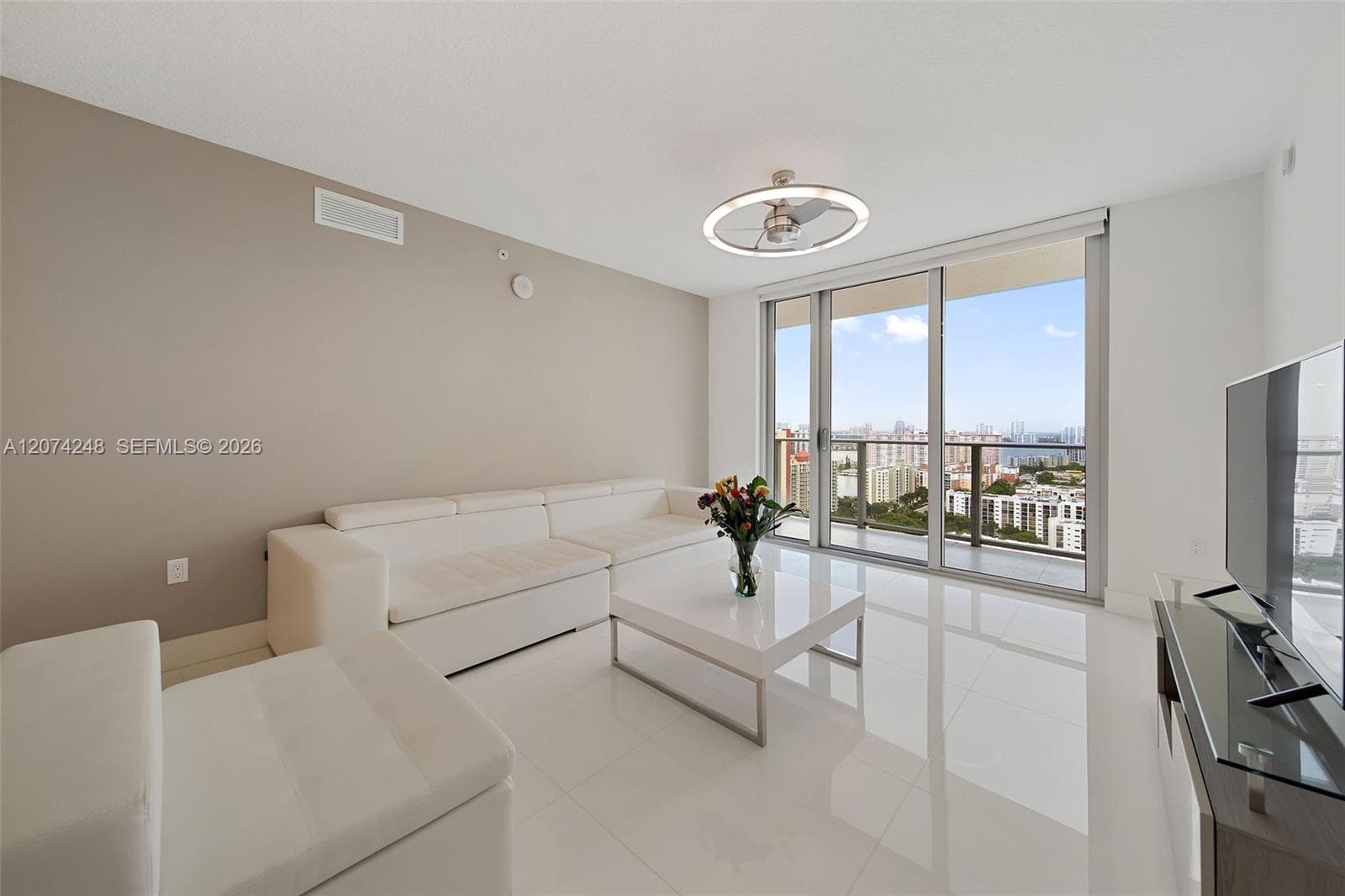 300 Sunny Isles Boulevard # 2403, Sunny Isles Beach, FL 33160 — zdjęcie 3