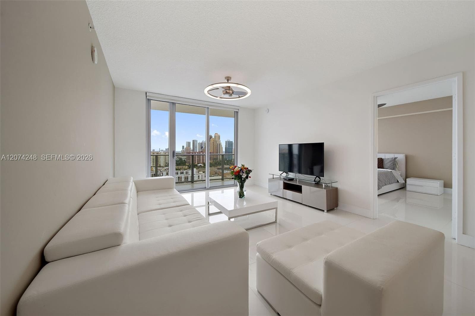 300 Sunny Isles Boulevard # 2403, Sunny Isles Beach, FL 33160 — zdjęcie 5