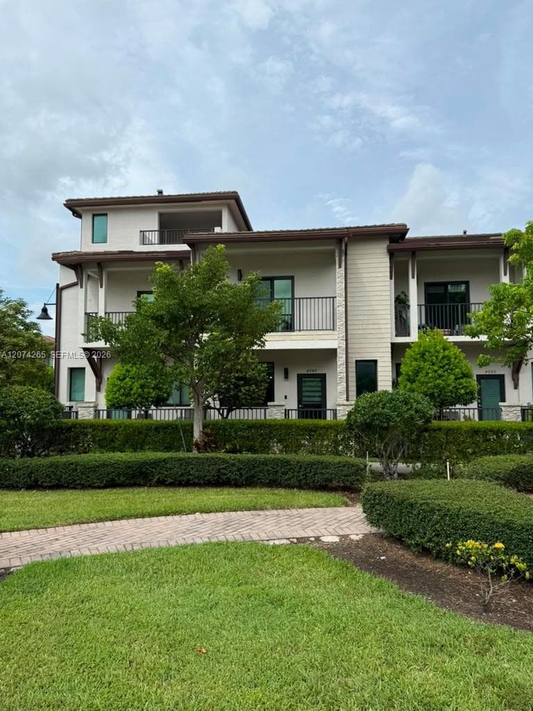 4940 NW 83rd Ave # 4940, Doral, FL 33166 — zdjęcie 2