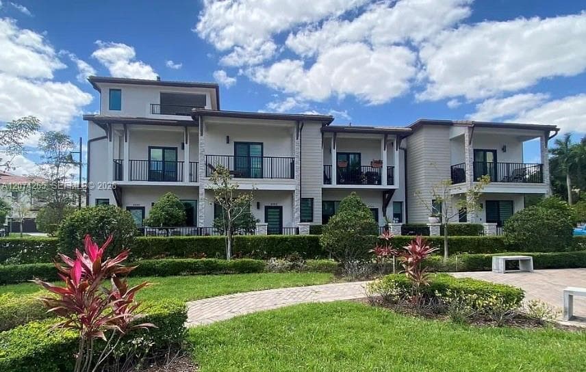 4940 NW 83rd Ave # 4940, Doral, FL 33166