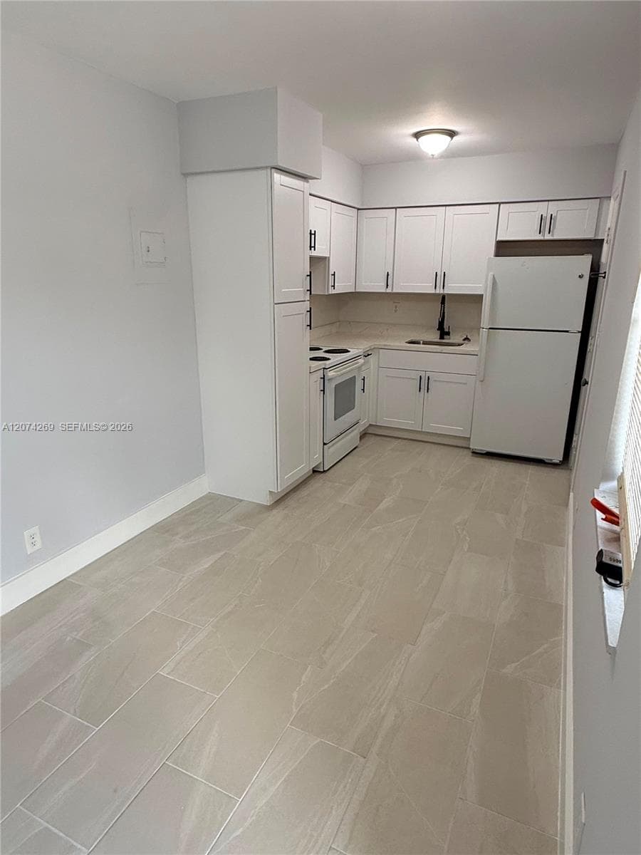 1824 Monroe St # 12, Hollywood, FL 33020 — zdjęcie 5