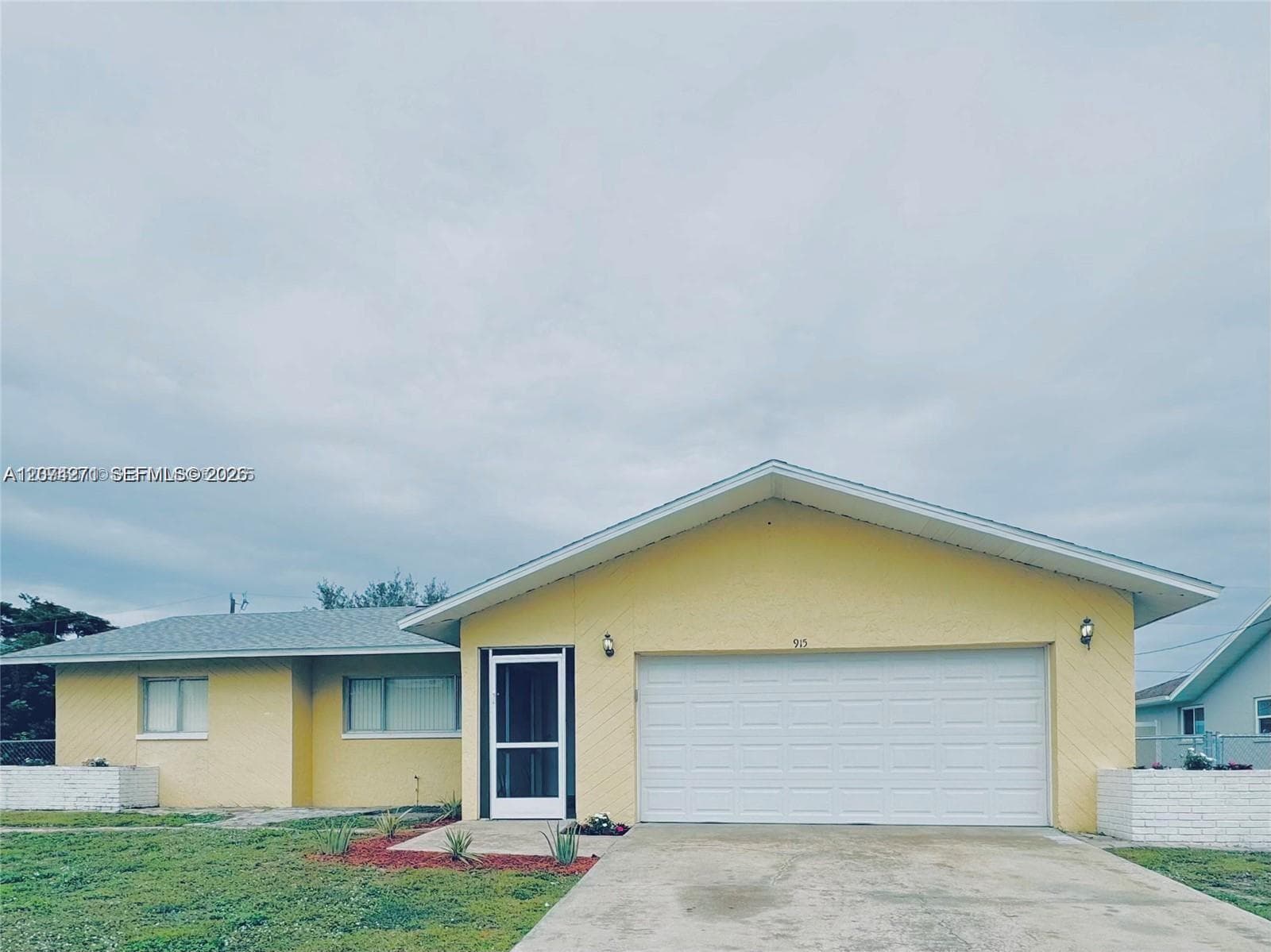 915 SE 20th ST, Cape Coral, FL 33990 — zdjęcie 2