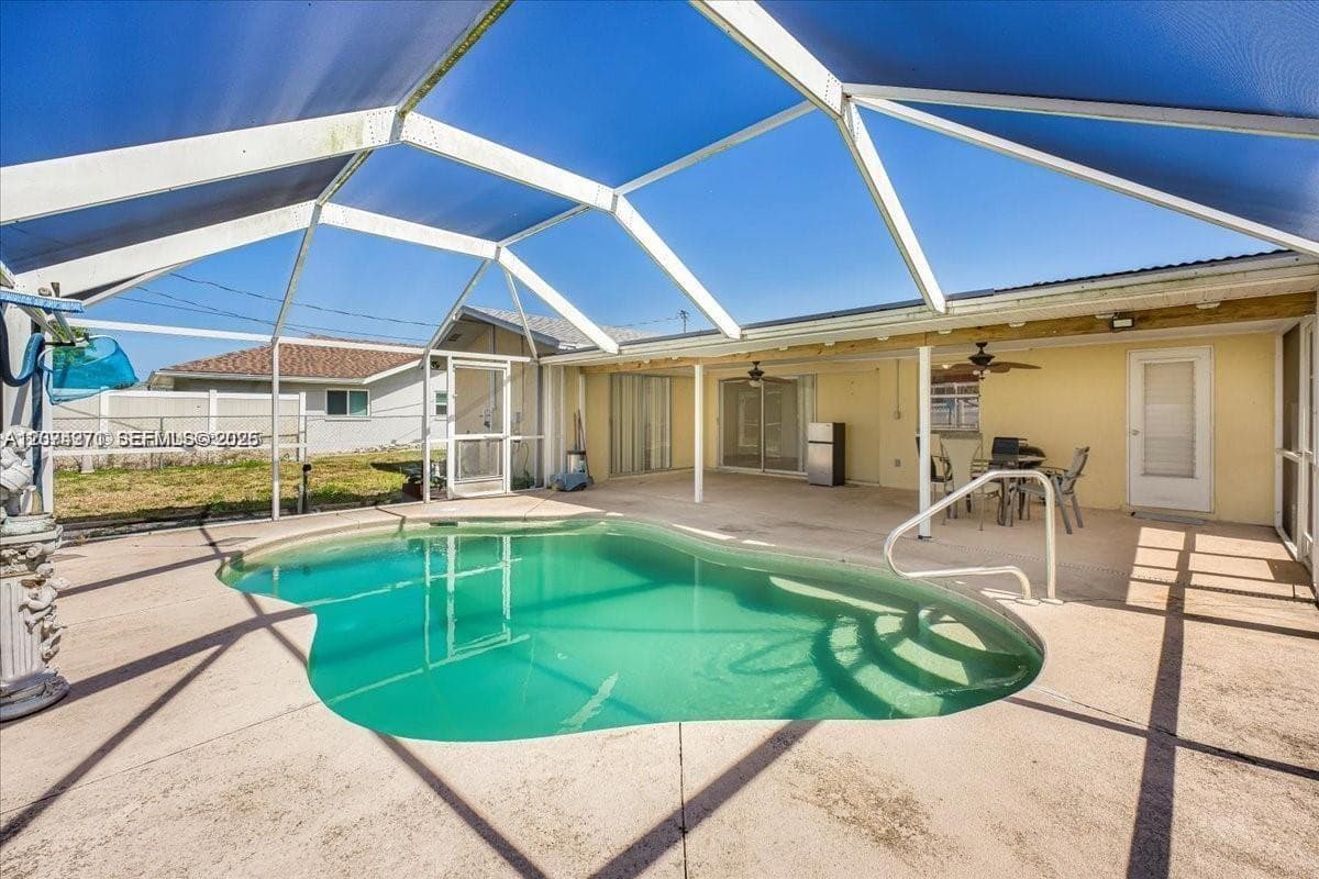 915 SE 20th ST, Cape Coral, FL 33990 — zdjęcie 3