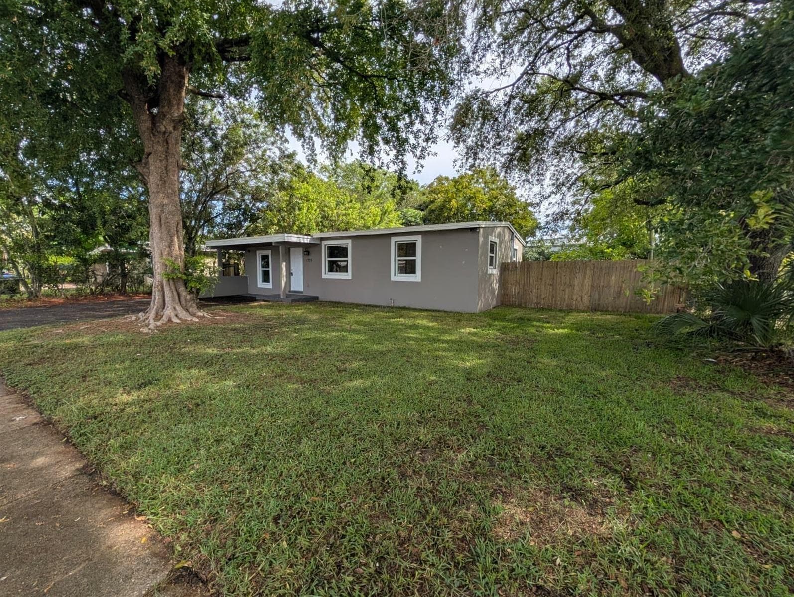 1733 NW 18TH Street, Fort Lauderdale, FL 33311 — zdjęcie 2
