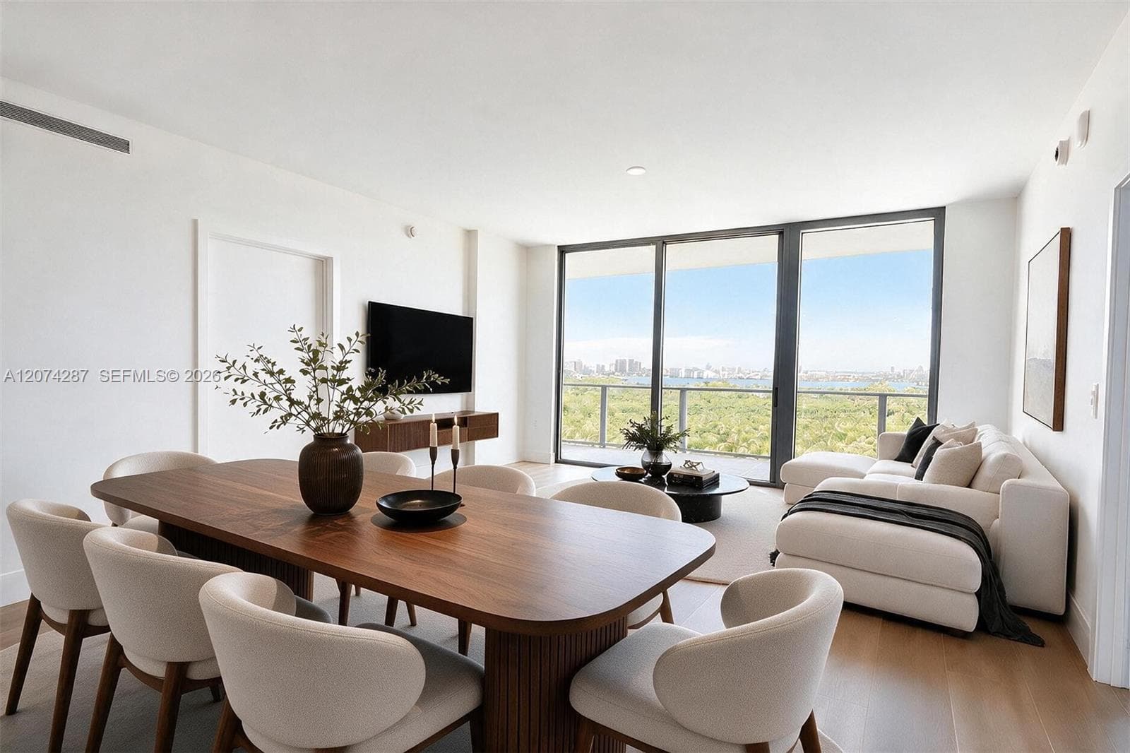 2411 Laguna circle # 1503, North Miami, FL 33181 — zdjęcie 2