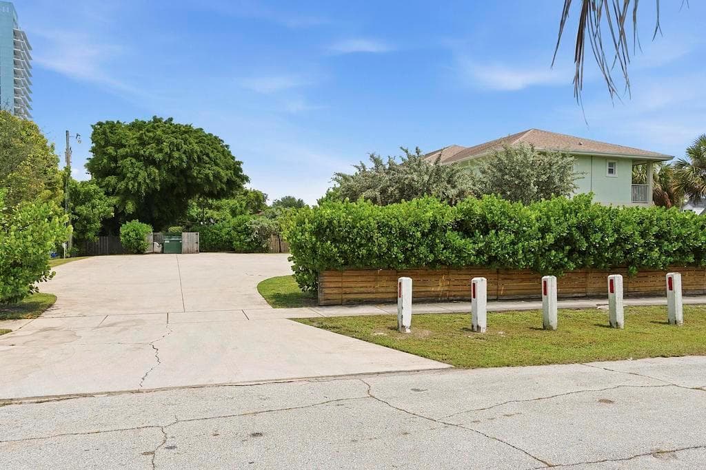 105 2nd Street # 1, Lake Park, FL 33403 — zdjęcie 3