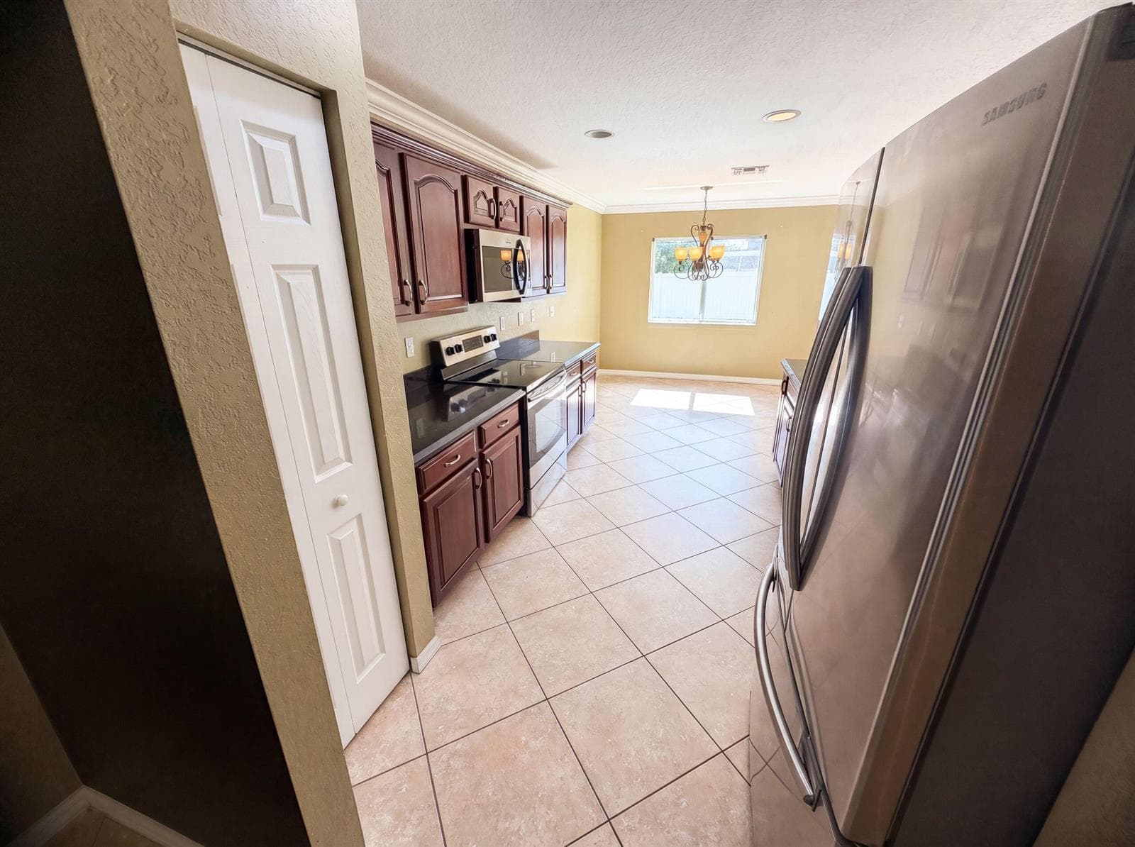 2883 SW Cape Breton Drive, Port St. Lucie, FL 34953 — zdjęcie 2