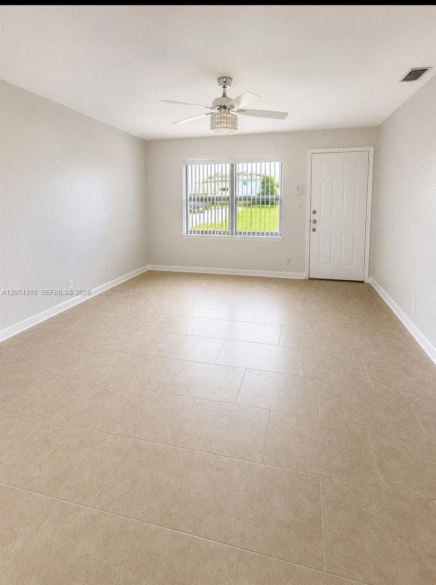 539 Sabal Palm Dr, Lake Park, FL 33403 — zdjęcie 3