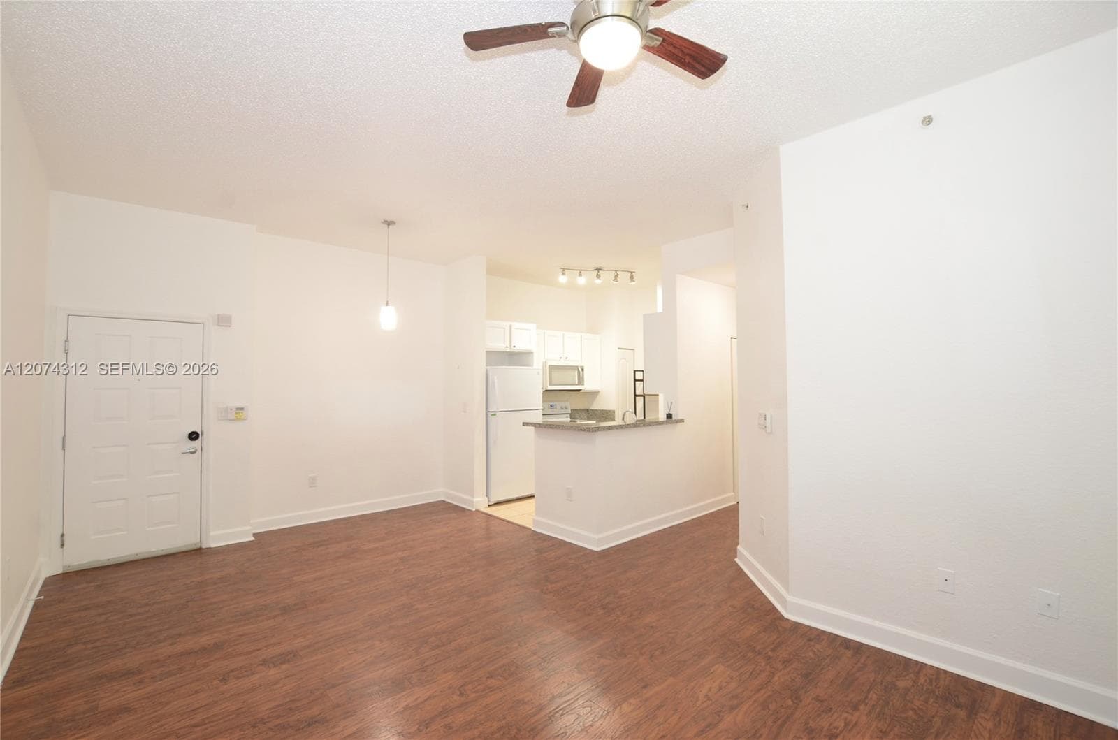 6001 SW 70th St # 137, South Miami, FL 33143 — zdjęcie 4