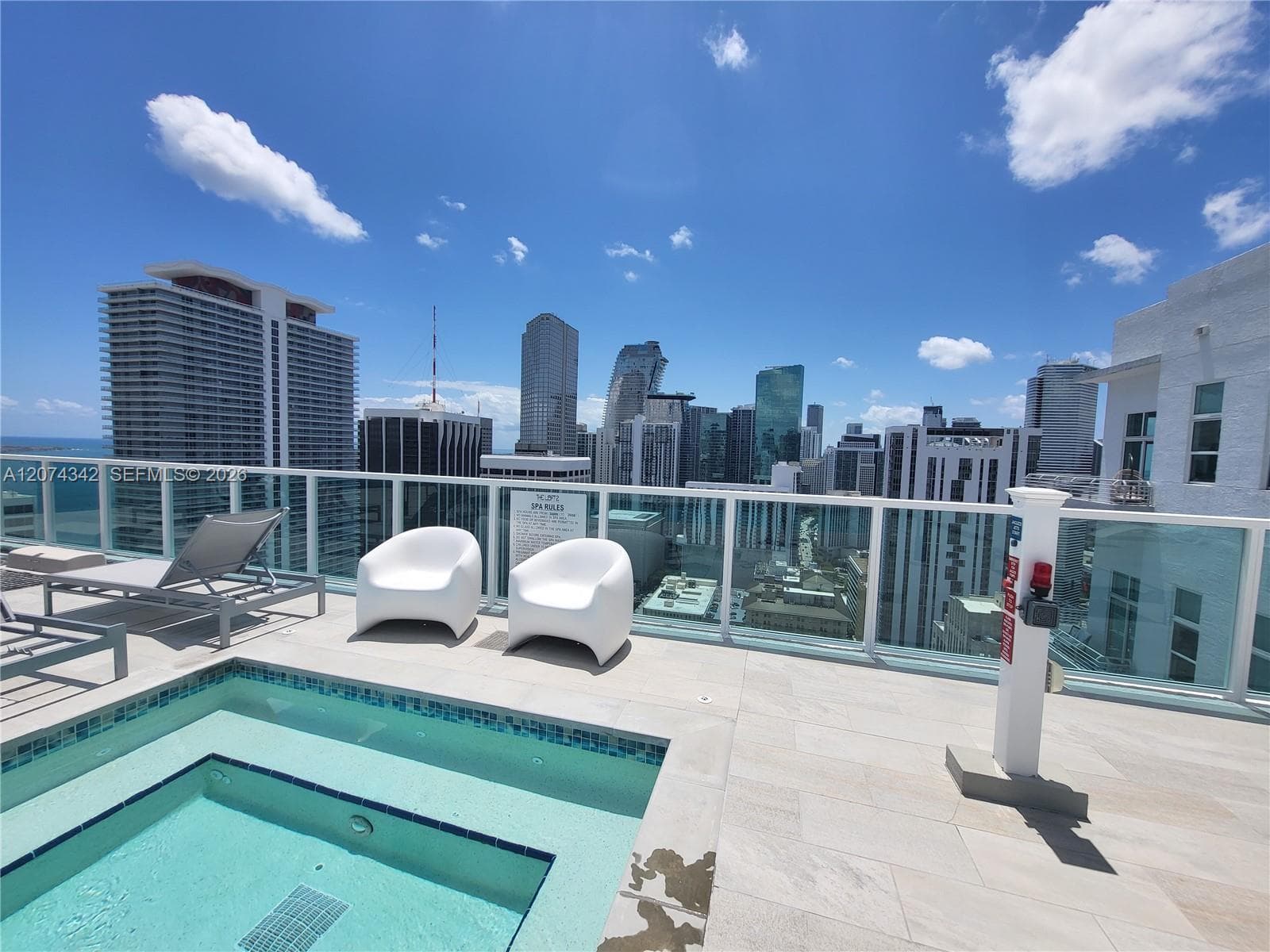 133 NE 2nd Ave # 2419, Miami, FL 33132 — zdjęcie 2
