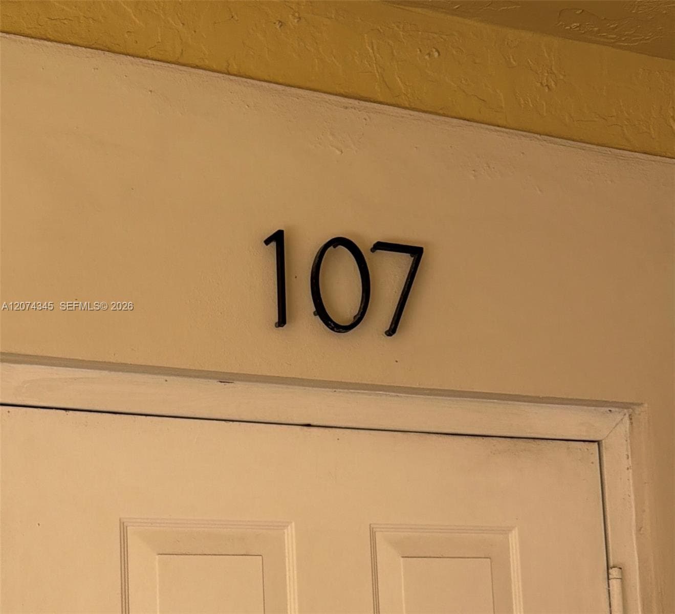 8964 W Flagler St # 107, Miami, FL 33174 — zdjęcie 2