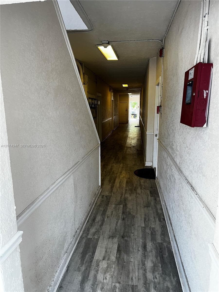 1352 SW 7th St # 5, Miami, FL 33135 — zdjęcie 3