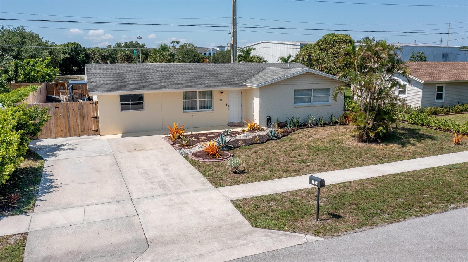 1416 W HARDEE Street, Lantana, FL 33462 — zdjęcie 2