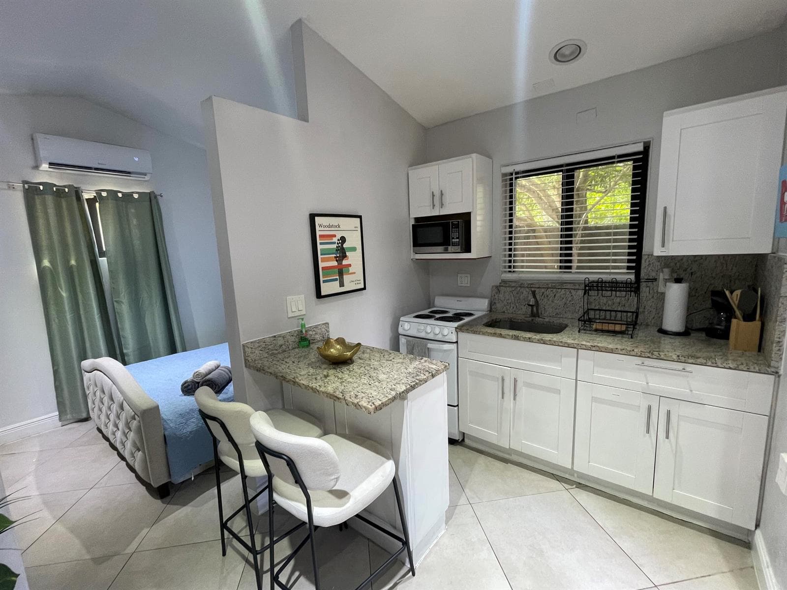 430 NE 1ST Avenue # B, Fort Lauderdale, FL 33301 — zdjęcie 3