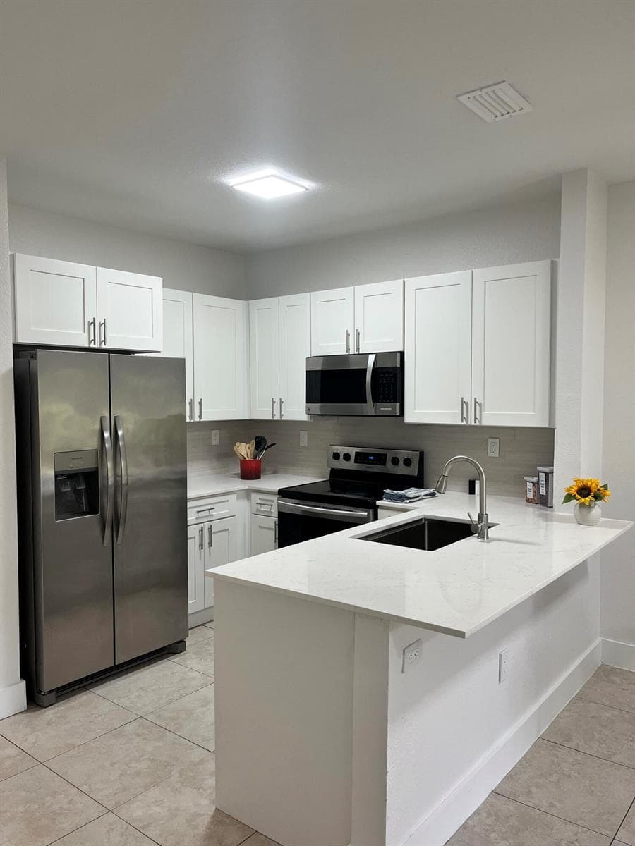 4414 WOODLAND Circle, Tamarac, FL 33319 — zdjęcie 5