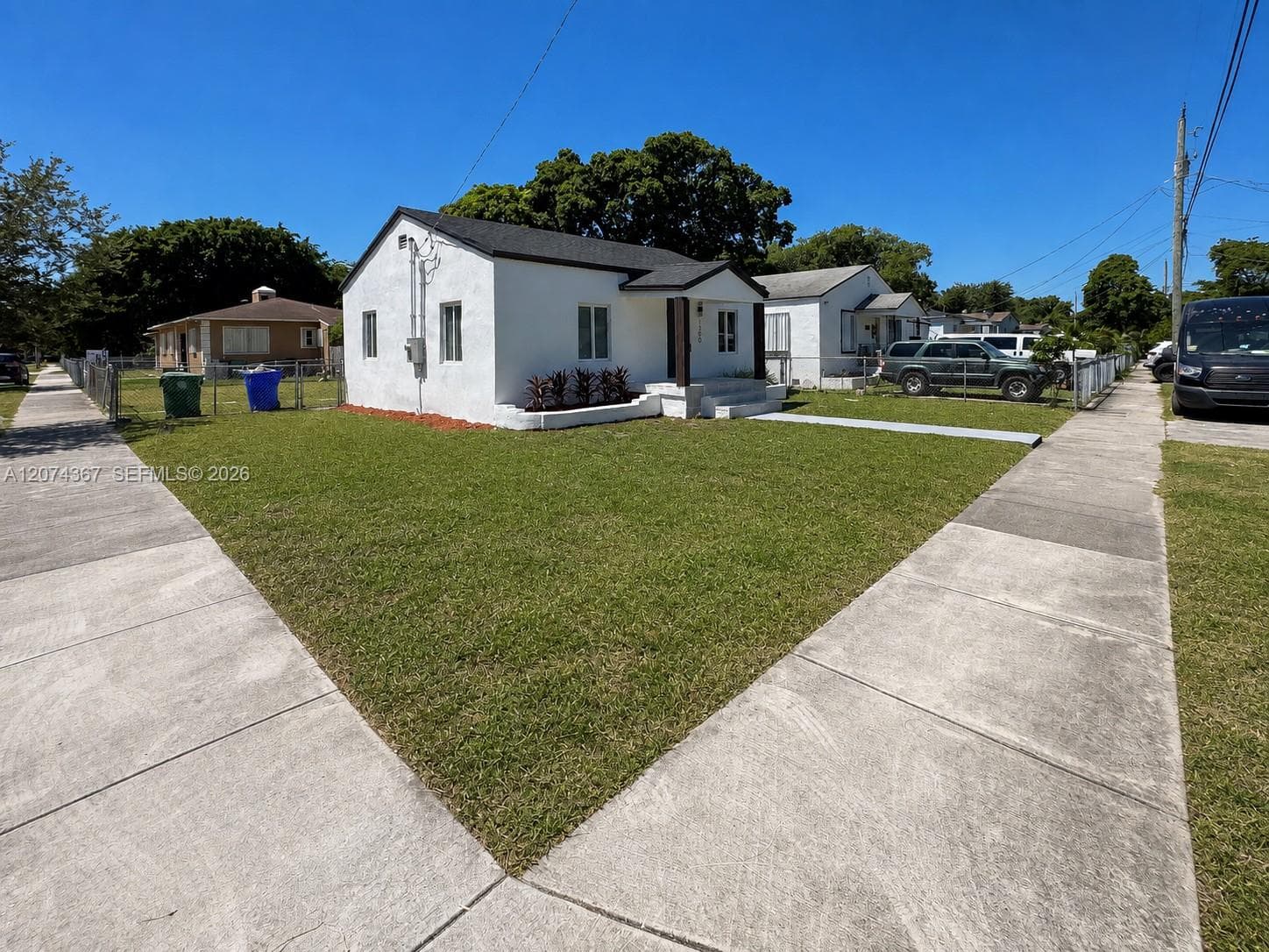 1300 NW 42nd St, Miami, FL 33142 — zdjęcie 3