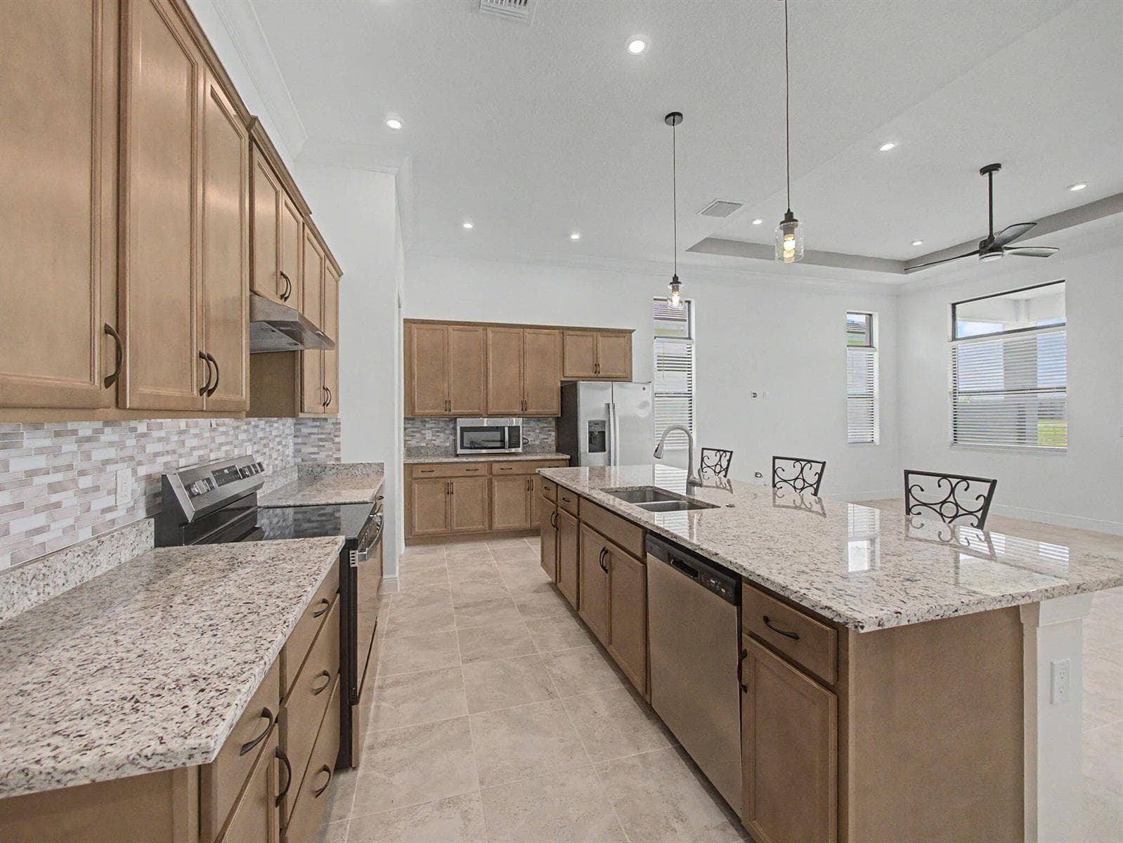 8623 SW CANTANTE Way, Port St. Lucie, FL 34987 — zdjęcie 3