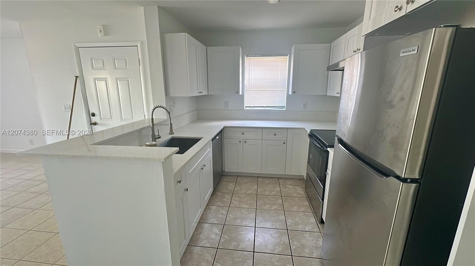 4096 N Pine Island Rd # 2112, Sunrise, FL 33351
