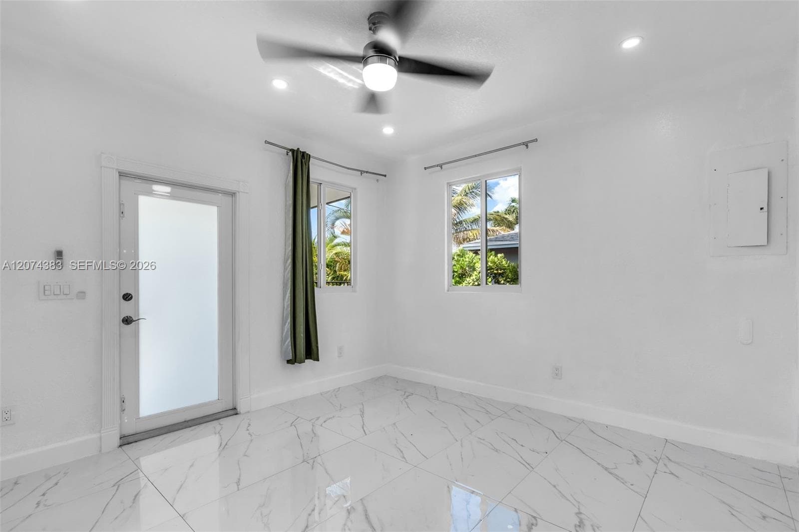 330 NW 82nd Ter, Miami, FL 33150 — zdjęcie 5