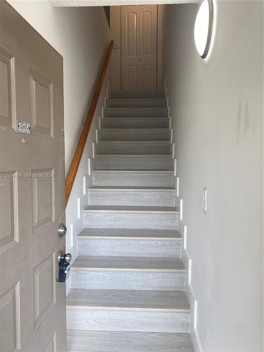 507 Gardens # 203, Pompano Beach, FL 33069 — zdjęcie 2