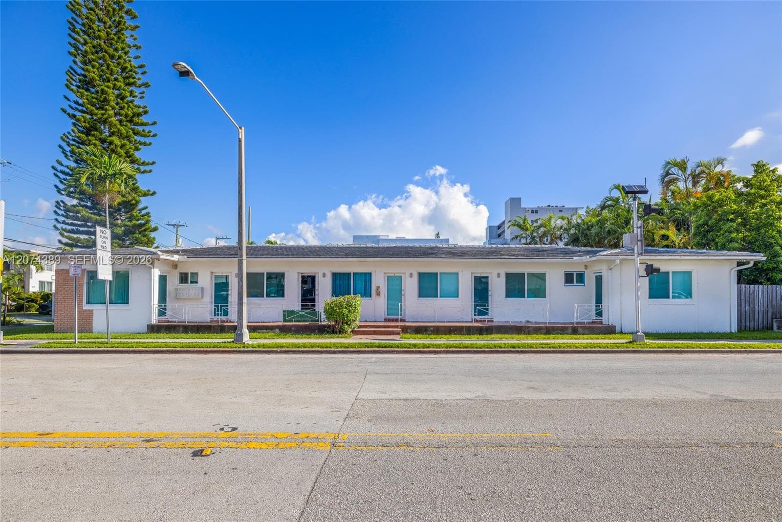 625 75th St, Miami Beach, FL 33141 — zdjęcie 2