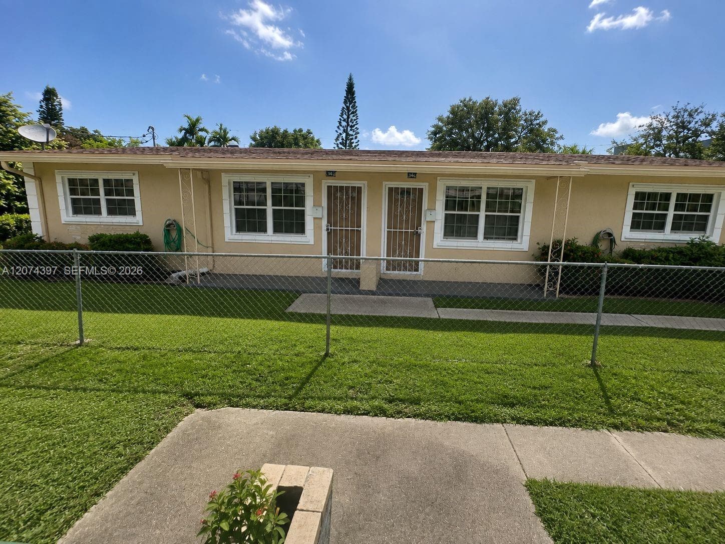 512 SW 10th St, Hallandale Beach, FL 33009 — zdjęcie 4