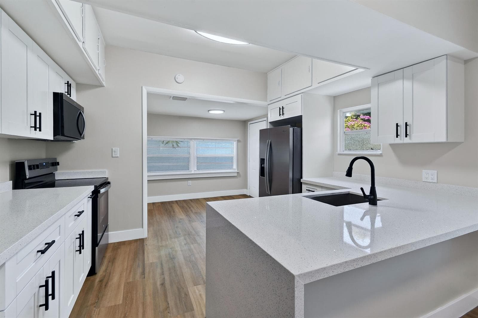 3714 Henry Avenue, West Palm Beach, FL 33405 — zdjęcie 2