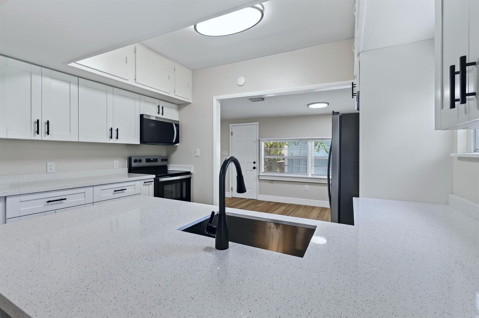 3714 Henry Avenue, West Palm Beach, FL 33405 — zdjęcie 3