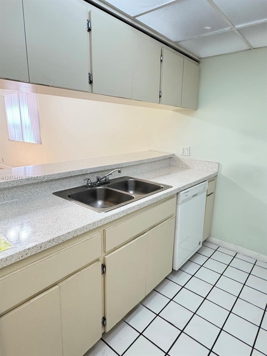 8120 Geneva Ct # 250, Doral, FL 33166 — zdjęcie 5