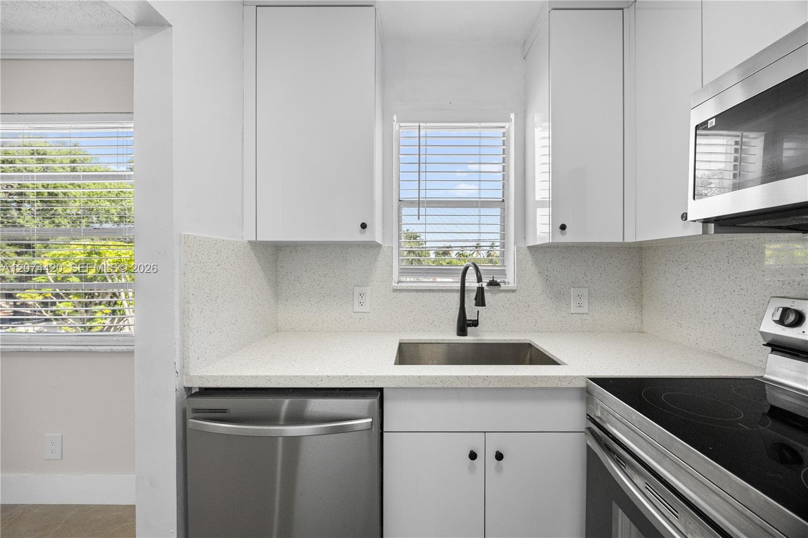 4933 Hollywood Blvd # 202, Hollywood, FL 33021 — zdjęcie 3