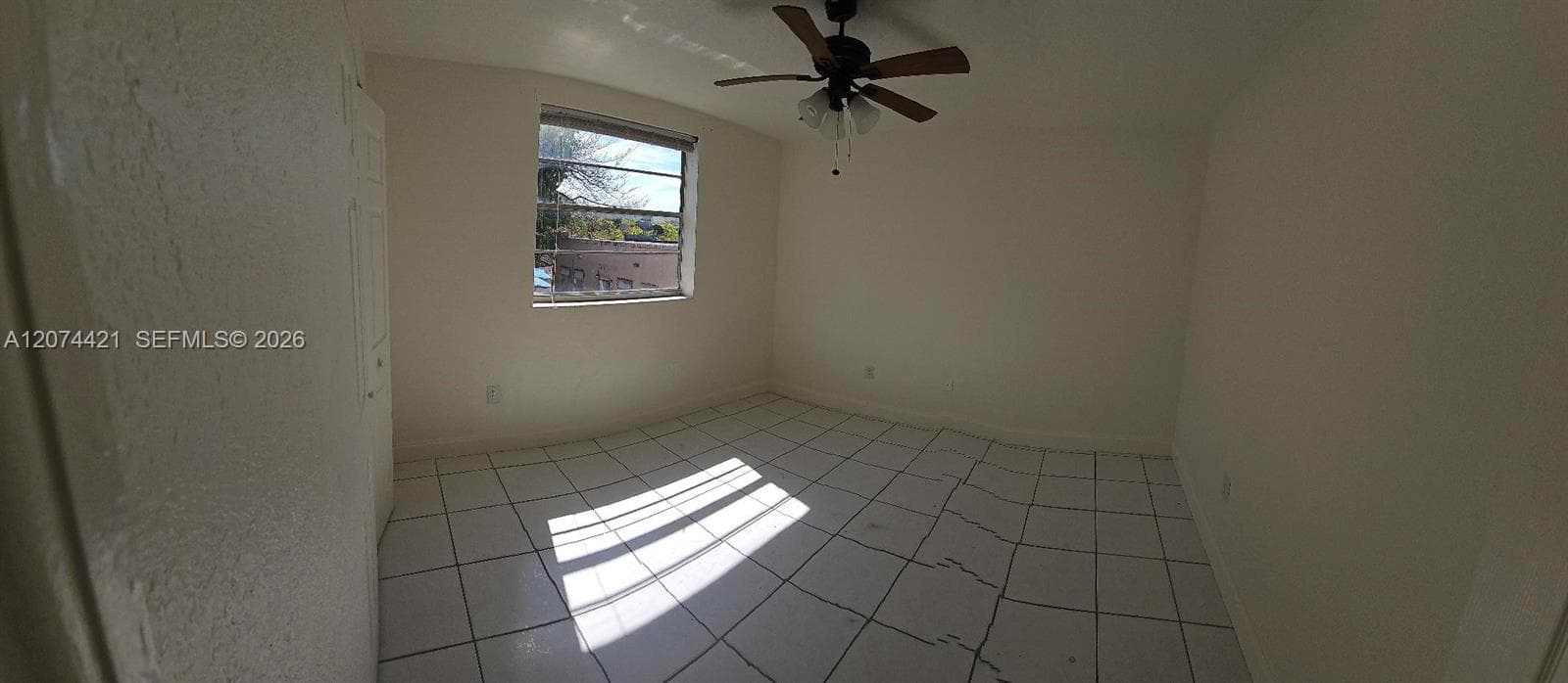 652 NW 3rd St # 304, Miami, FL 33128 — zdjęcie 4