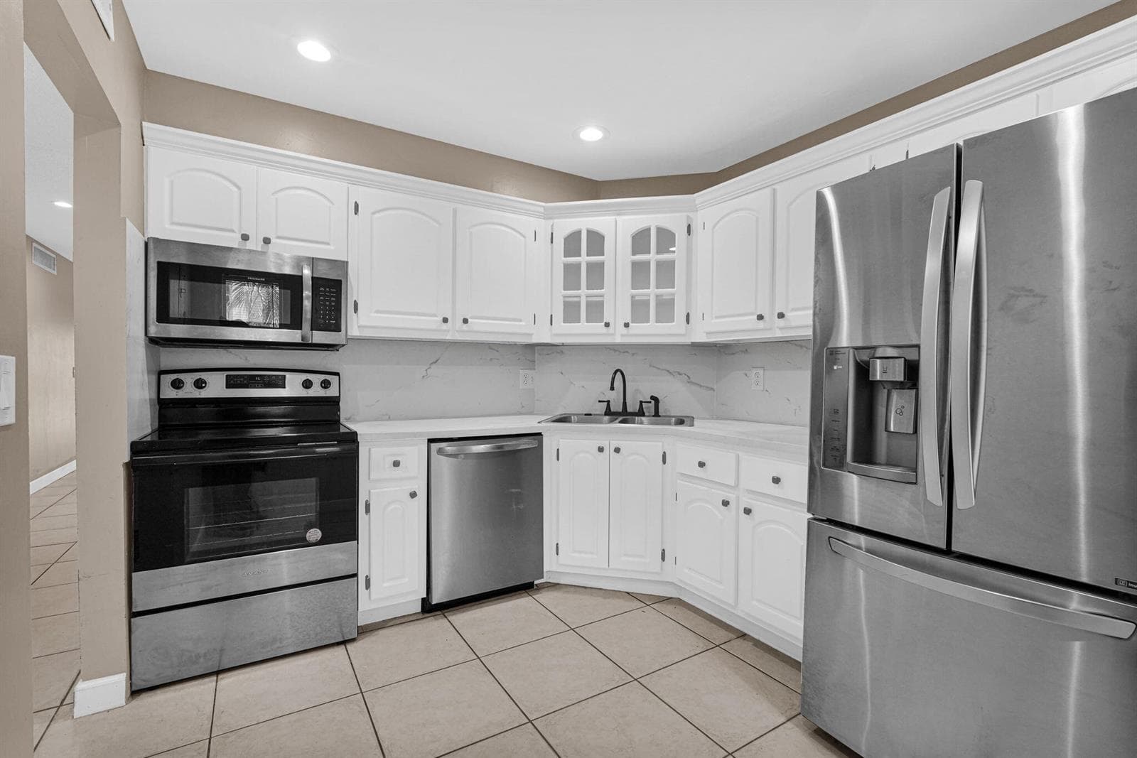3360 SPANISH MOSS Terrace # 211, Lauderhill, FL 33319 — zdjęcie 2