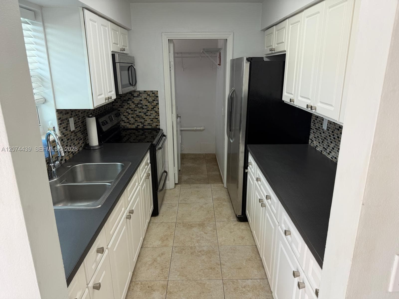 1000 NW 76th Ter, Pembroke Pines, FL 33024 — zdjęcie 5
