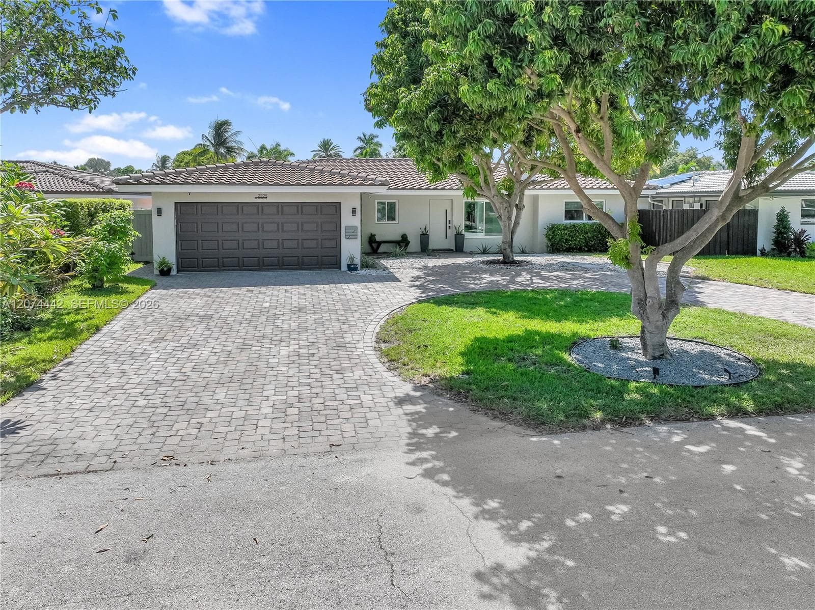 2225 NE 16th Ave, Wilton Manors, FL 33305 — zdjęcie 2