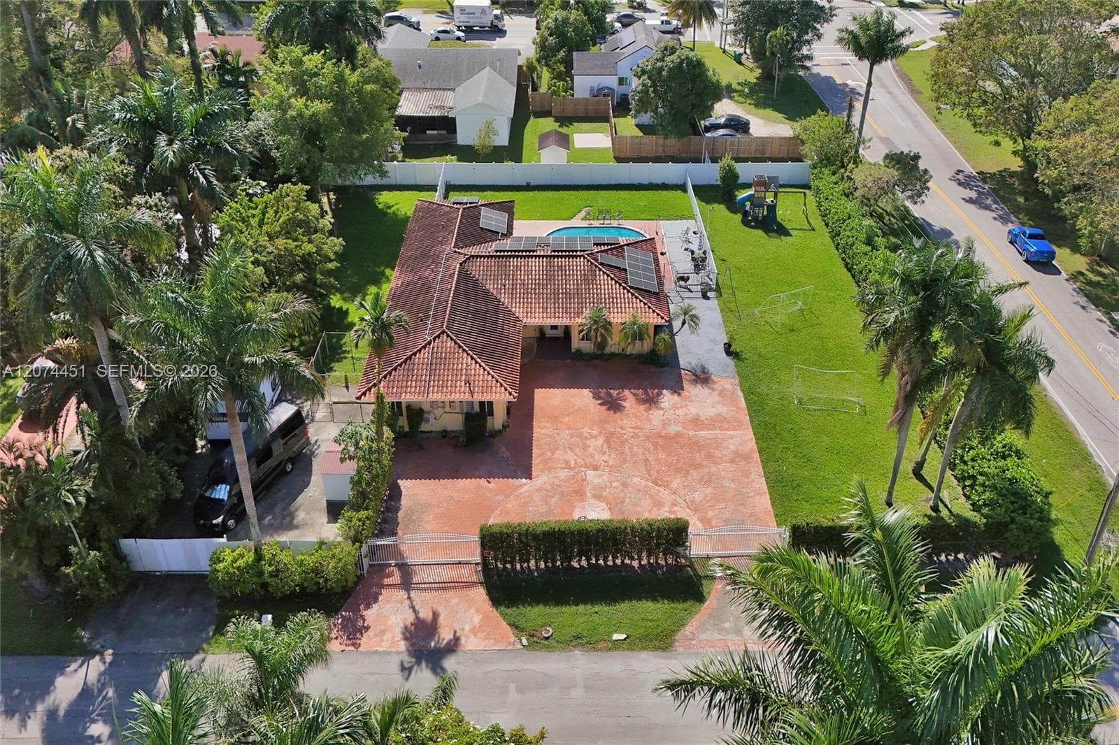2 NE 160th St, Miami, FL 33162 — zdjęcie 2