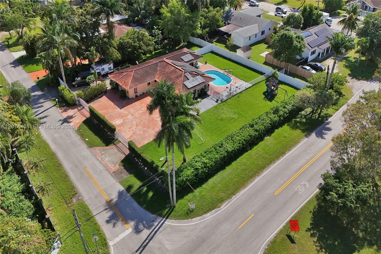 2 NE 160th St, Miami, FL 33162 — zdjęcie 3