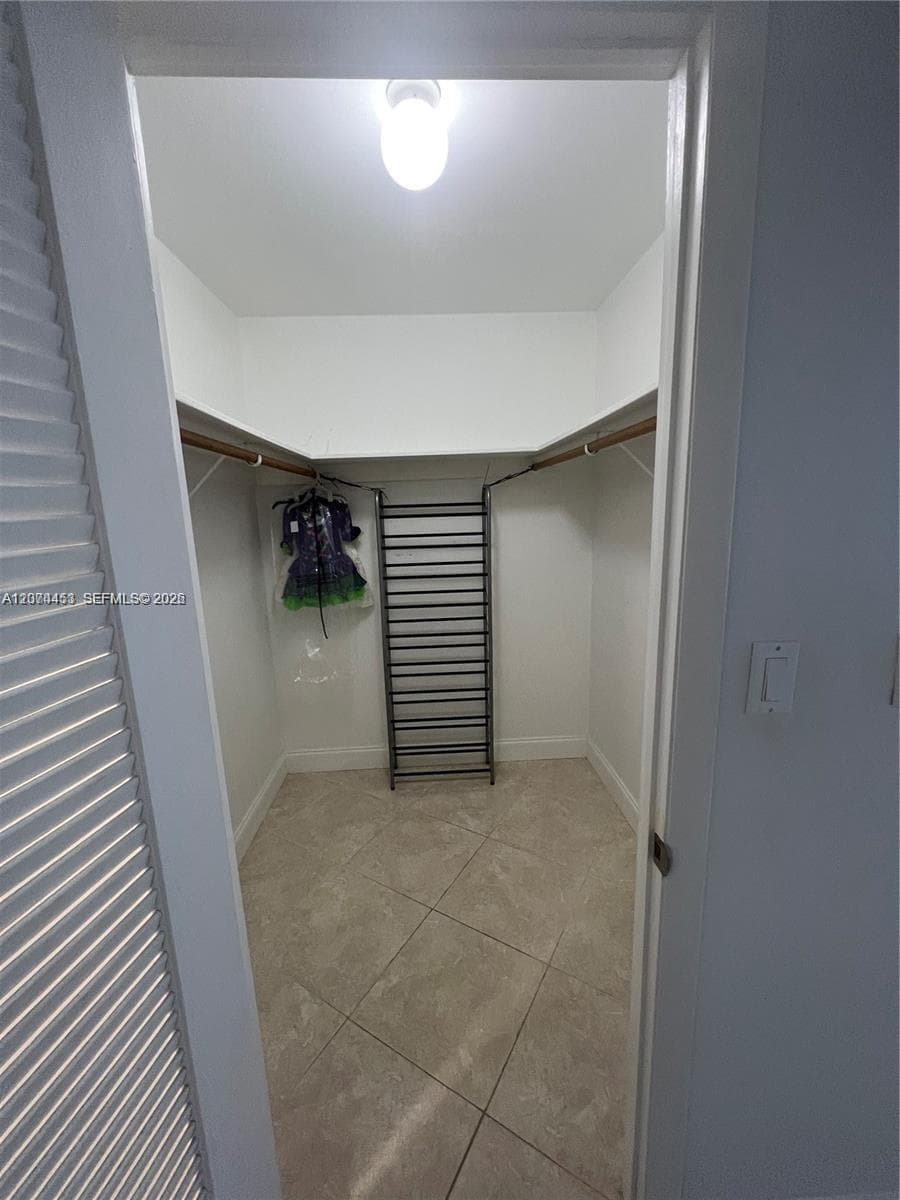 6039 Collins Ave # 423, Miami Beach, FL 33140 — zdjęcie 5