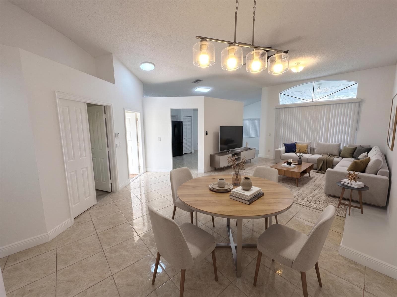 17904 SW 1st Street, Pembroke Pines, FL 33029 — zdjęcie 2