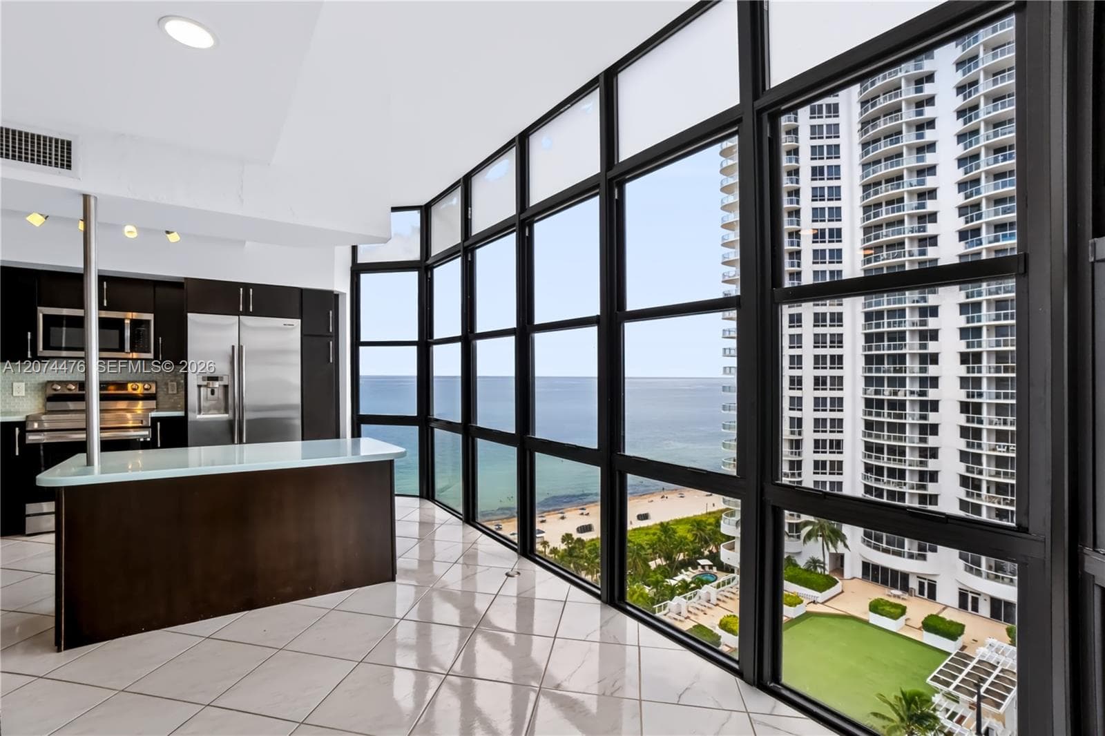 6423 Collins Ave # 1702, Miami Beach, FL 33141 — zdjęcie 3