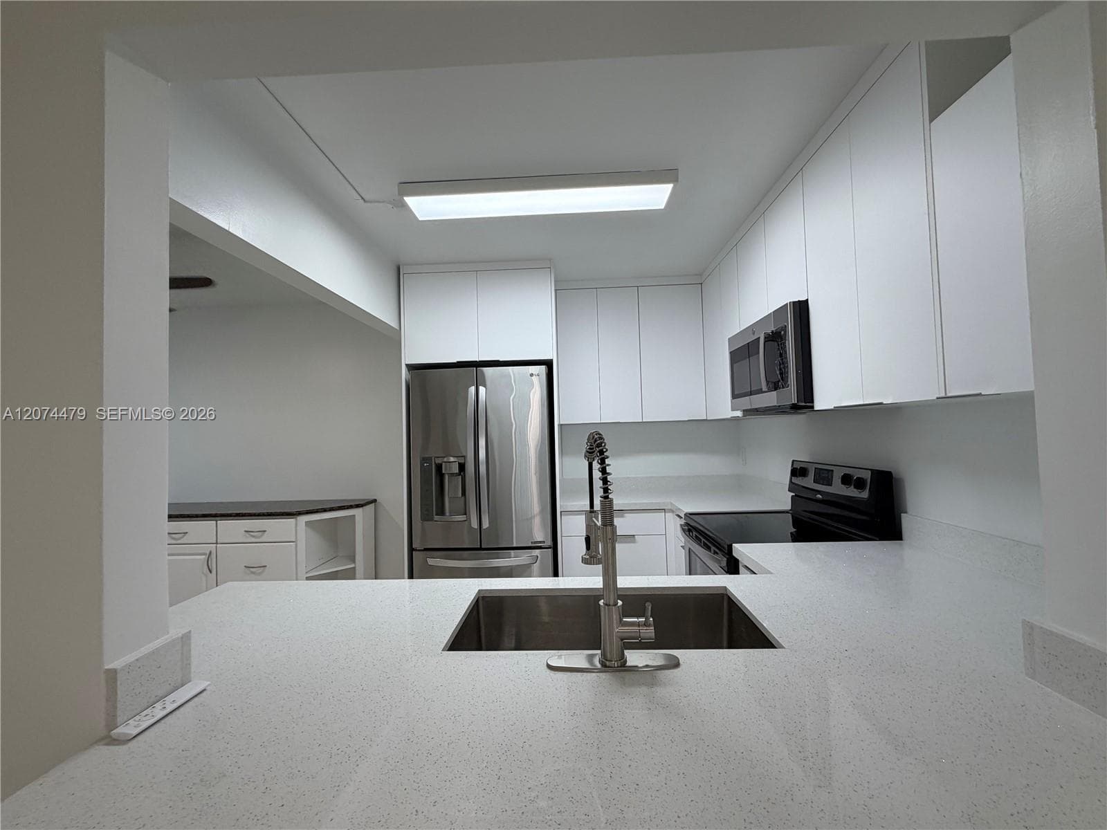 423 NE 210th Cir Ter # 104-25, Miami, FL 33179 — zdjęcie 2