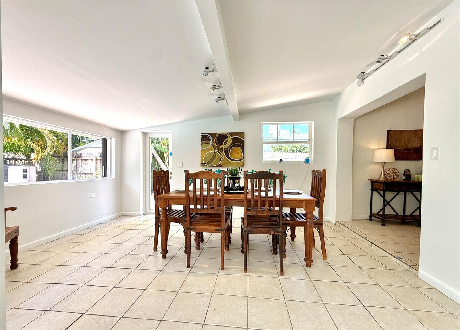 1532 NE 27TH Drive, Wilton Manors, FL 33334 — zdjęcie 4