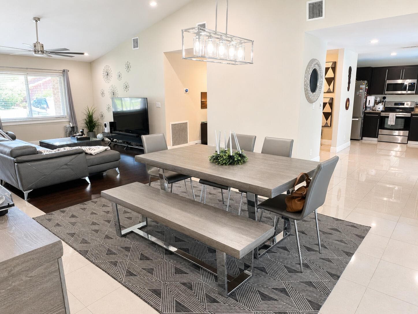 10601 NW 7TH Place, Coral Springs, FL 33071 — zdjęcie 4