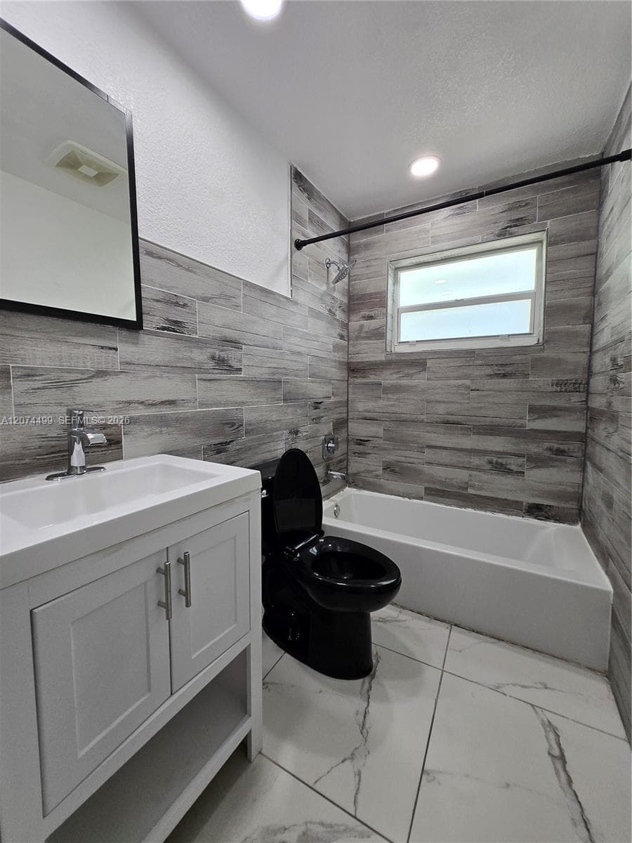 154 NW 14th Way # B, Dania Beach, FL 33004 — zdjęcie 4